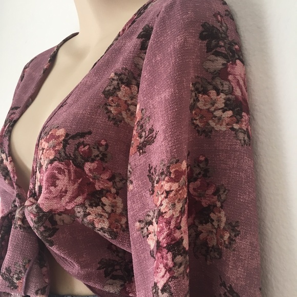 Color Swatch Pink Floral Boho Crop Top Medium - Picture 3 of 6